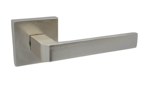 3152